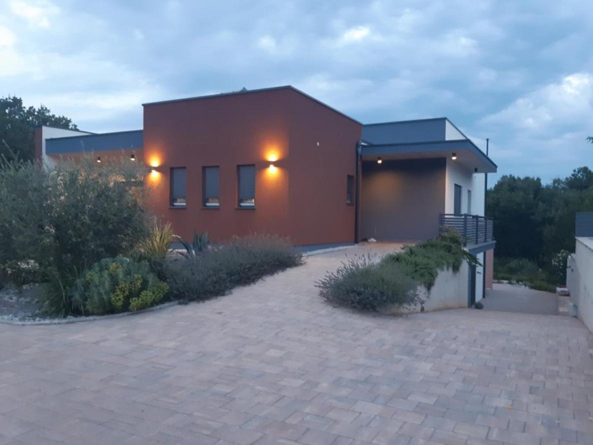 Apartments Bijou With Big Private Garden Near Umag Vilanija Kültér fotó